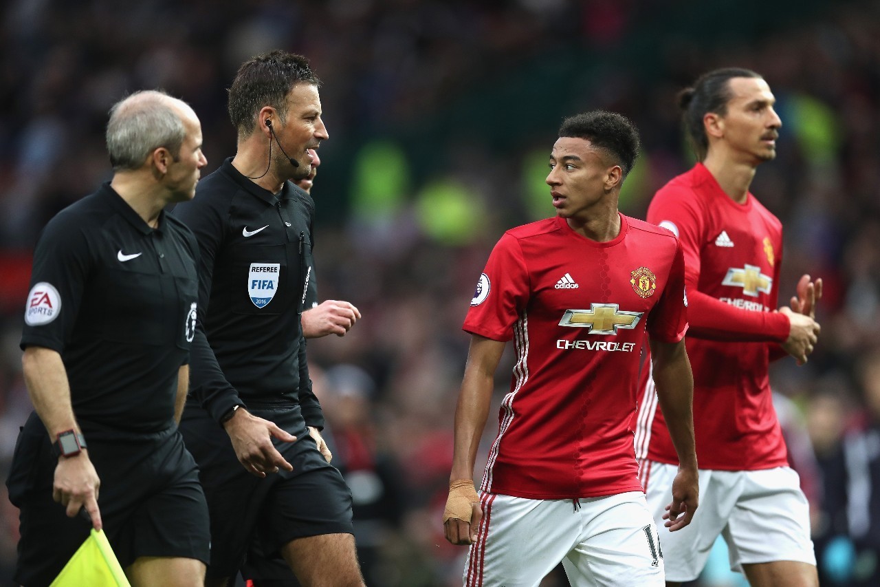 冲刺阶段瓦伦西亚单刀错失：欧联节点到来；更衣室稳定；心理建设被强调(巴勒斯坦和以色列冲突原因)