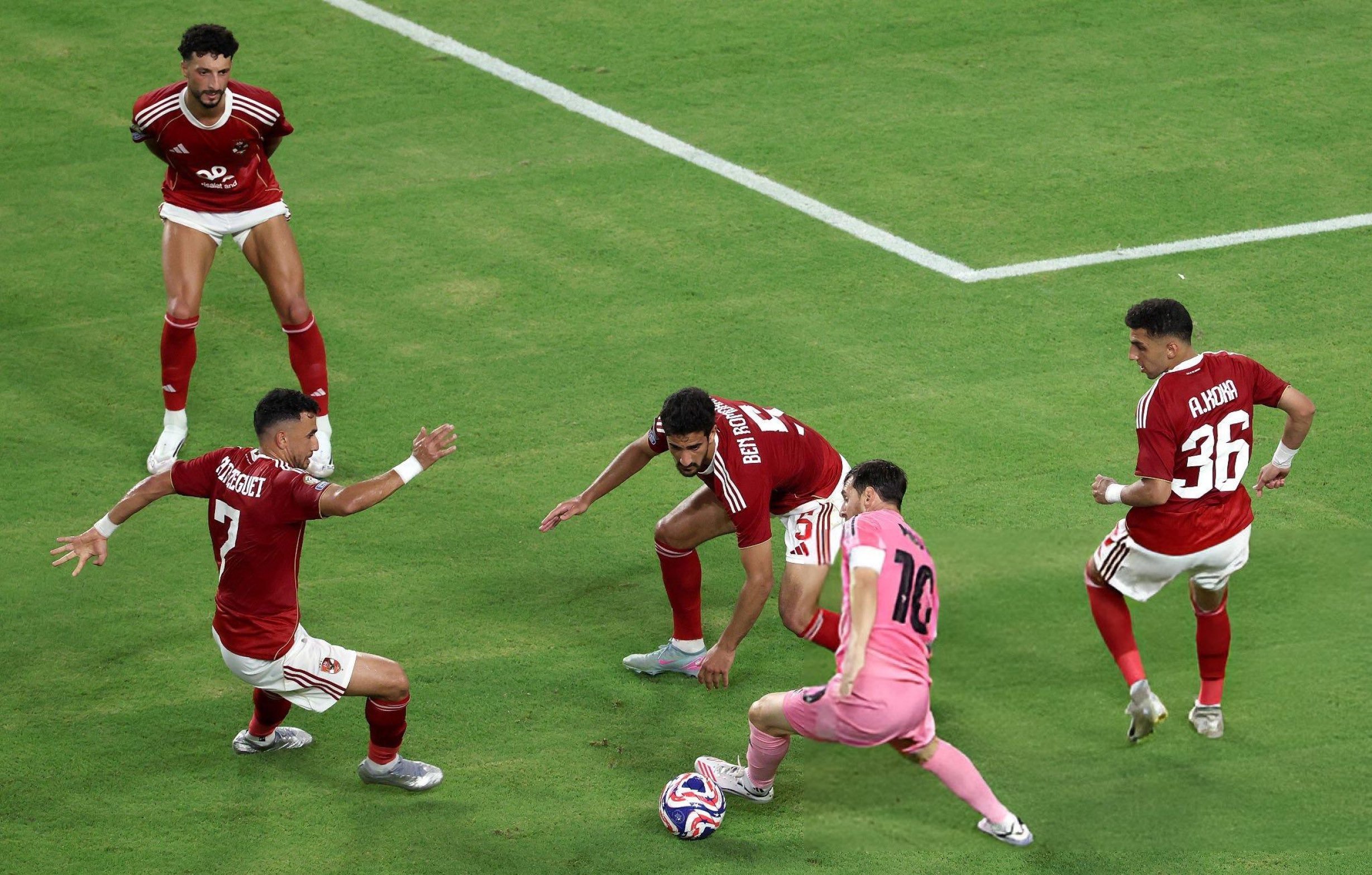 里程碑夜那不勒斯绝杀压哨；德国杯今晚刷纪录；信心回归；临场指挥获称赞(逃亡节目开局逃亡缅北)